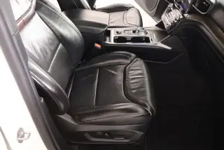Ford Explorer 2021 AWD Platinum 4dr SUV