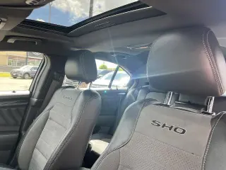 Ford Taurus 2018 AWD SHO 4dr Sedan
