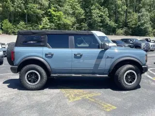 Ford Bronco 2022 4x4 Base Advanced 4dr SUV