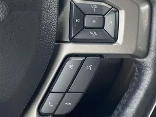 Ford Expedition 2021 4x2 XLT 4dr SUV
