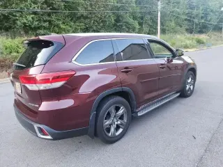 Toyota Highlander 2017 AWD Limited 4dr SUV