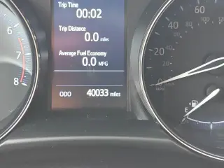 Toyota C-HR 2022 XLE 4dr Crossover