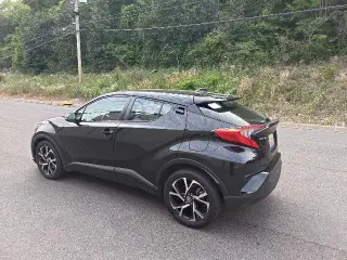 Toyota C-HR 2022 XLE 4dr Crossover
