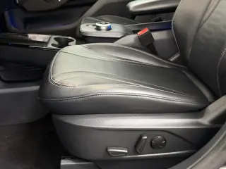 Ford Mustang Mach-E 2023 AWD Premium 4dr SUV