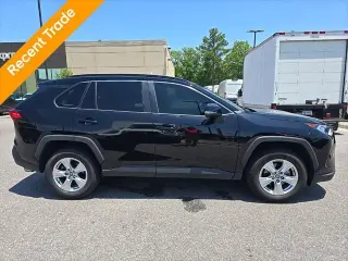 Toyota RAV4 2021 XLE 4dr SUV