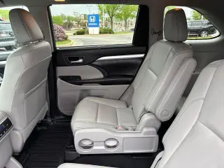 Toyota Highlander 2017 AWD XLE 4dr SUV