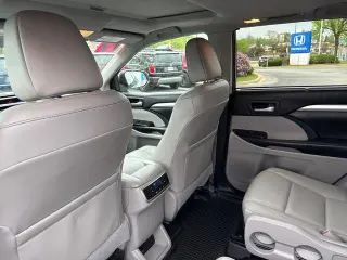 Toyota Highlander 2017 AWD XLE 4dr SUV