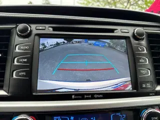 Toyota Highlander 2017 AWD XLE 4dr SUV
