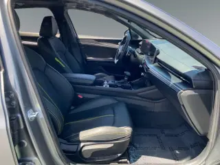 Kia K5 2025 GT 4dr Sedan