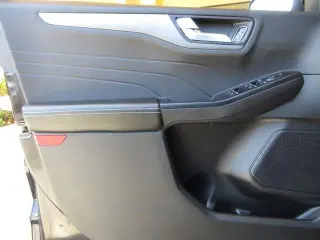 Ford Escape Plug-In Hybrid 2025 PHEV 4dr SUV