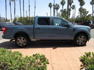 Ford F-150 2023 4x4 XLT 4dr SuperCrew 5.5 ft. SB