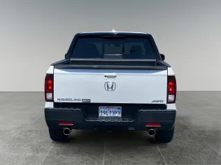 Honda Ridgeline 2022 AWD Black Edition 4dr Crew Cab 5.3 ft. SB