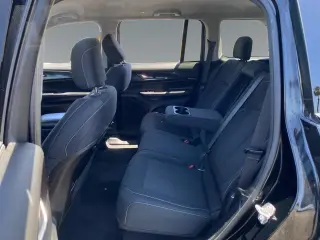 Jeep Grand Cherokee 2023 4x2 Laredo 4dr SUV