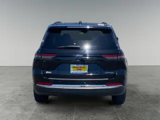 Jeep Grand Cherokee 2023 4x2 Laredo 4dr SUV
