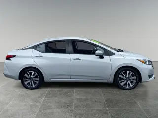 Nissan Versa 2023 SV 4dr Sedan