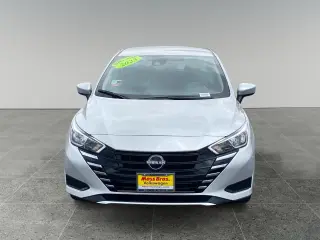 Nissan Versa 2023 SV 4dr Sedan