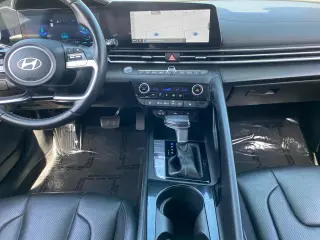 Hyundai ELANTRA 2025 Limited 4dr Sedan