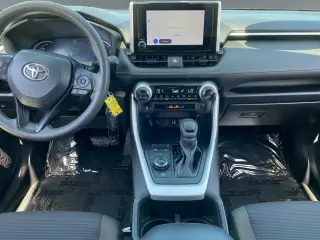 Toyota RAV4 Hybrid 2024 AWD LE 4dr SUV