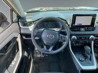 Toyota RAV4 Hybrid 2024 AWD LE 4dr SUV