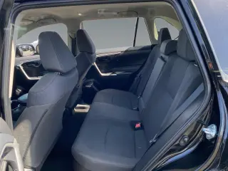 Toyota RAV4 Hybrid 2024 AWD LE 4dr SUV