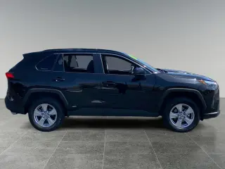 Toyota RAV4 Hybrid 2024 AWD LE 4dr SUV