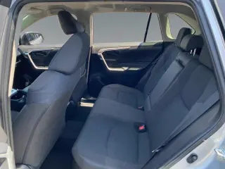 Toyota RAV4 Hybrid 2023 AWD LE 4dr SUV