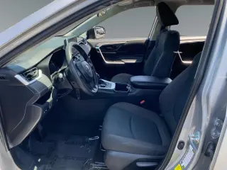 Toyota RAV4 Hybrid 2023 AWD LE 4dr SUV