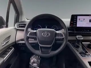 Toyota Sienna 2023 XLE 8-Passenger 4dr Mini-Van