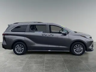 Toyota Sienna 2023 XLE 8-Passenger 4dr Mini-Van