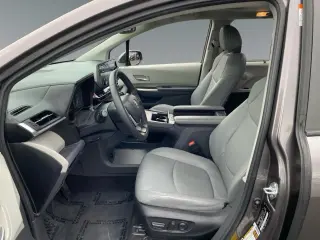 Toyota Sienna 2023 XLE 8-Passenger 4dr Mini-Van