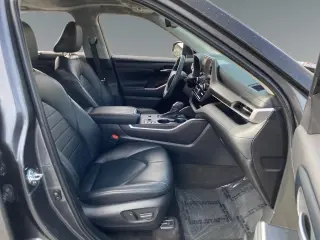 Toyota Highlander 2023 XLE 4dr SUV