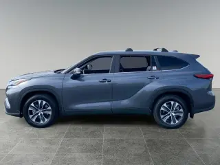 Toyota Highlander 2023 XLE 4dr SUV