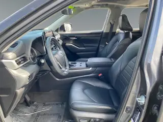 Toyota Highlander 2023 XLE 4dr SUV