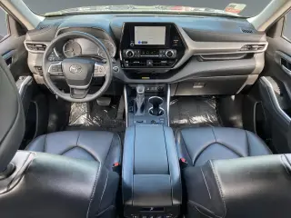 Toyota Highlander 2023 XLE 4dr SUV