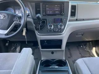 Toyota Sienna 2020 LE 7-Passenger Auto Access Seat 4dr Mini-Van