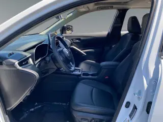 Toyota Corolla Cross 2026 XLE 4dr Crossover