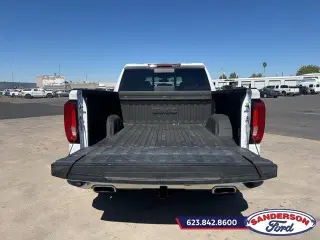 GMC Sierra 1500 Limited 2022 4x4 SLT 4dr Crew Cab 5.8 ft. SB
