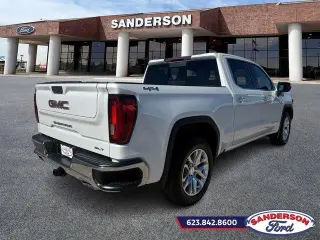 GMC Sierra 1500 Limited 2022 4x4 SLT 4dr Crew Cab 5.8 ft. SB