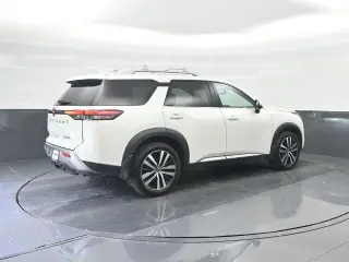 Nissan Pathfinder 2024 Platinum 4dr SUV