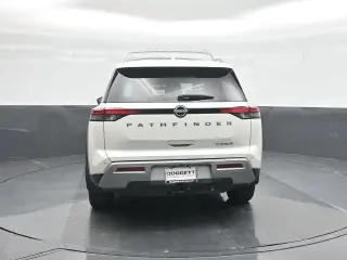 Nissan Pathfinder 2024 Platinum 4dr SUV