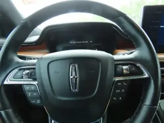 Lincoln Nautilus 2023 AWD Reserve 4dr SUV
