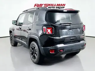 Jeep Renegade 2023 4x4 Trailhawk 4dr SUV