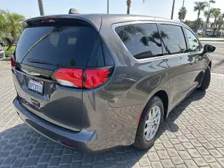 Chrysler Voyager 2022 LX 4dr Mini-Van