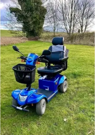 Used Quingo Pus mobility scoot