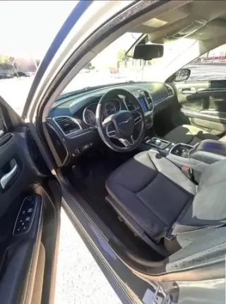 2018 Chrysler 300 Touring