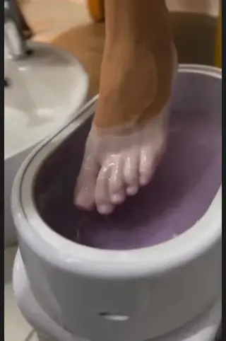 Uñas pedicura  y manicura