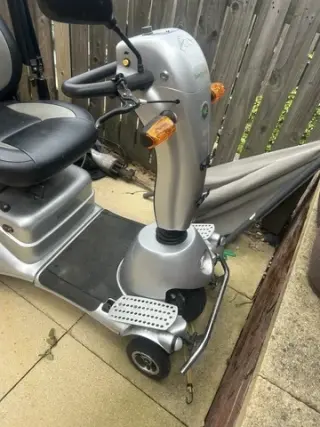 Used Quingo Pus mobility scoot
