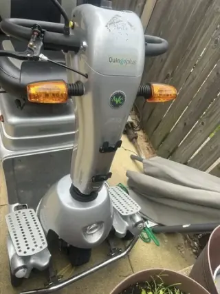 Used Quingo Pus mobility scoot