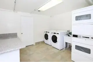 Cozy 1-Bedroom and 1-Bathroom