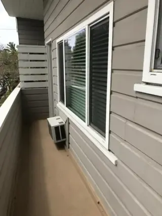 Cozy 1-Bedroom and 1-Bathroom